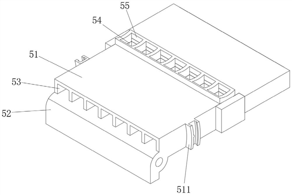 High-precision blocky object distributing device