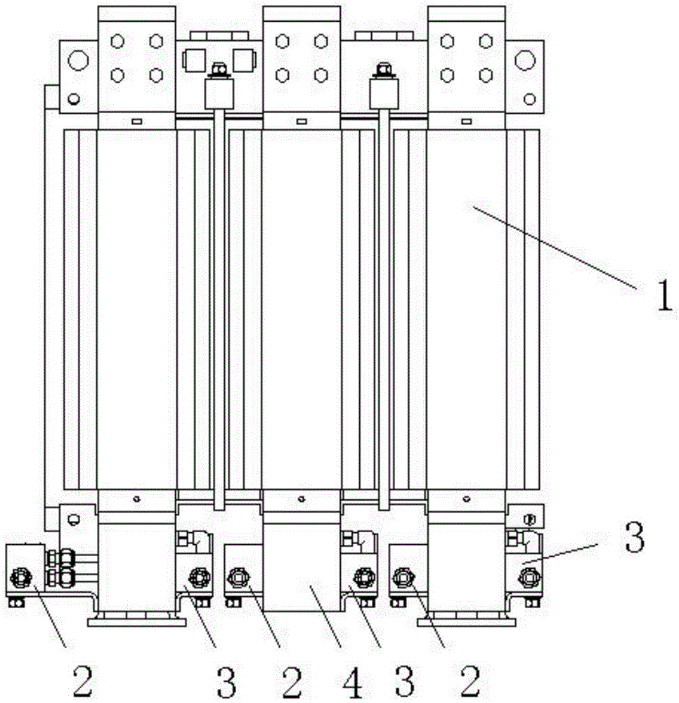 Water-cooled reactor with multiple groups of water inlets and outlets