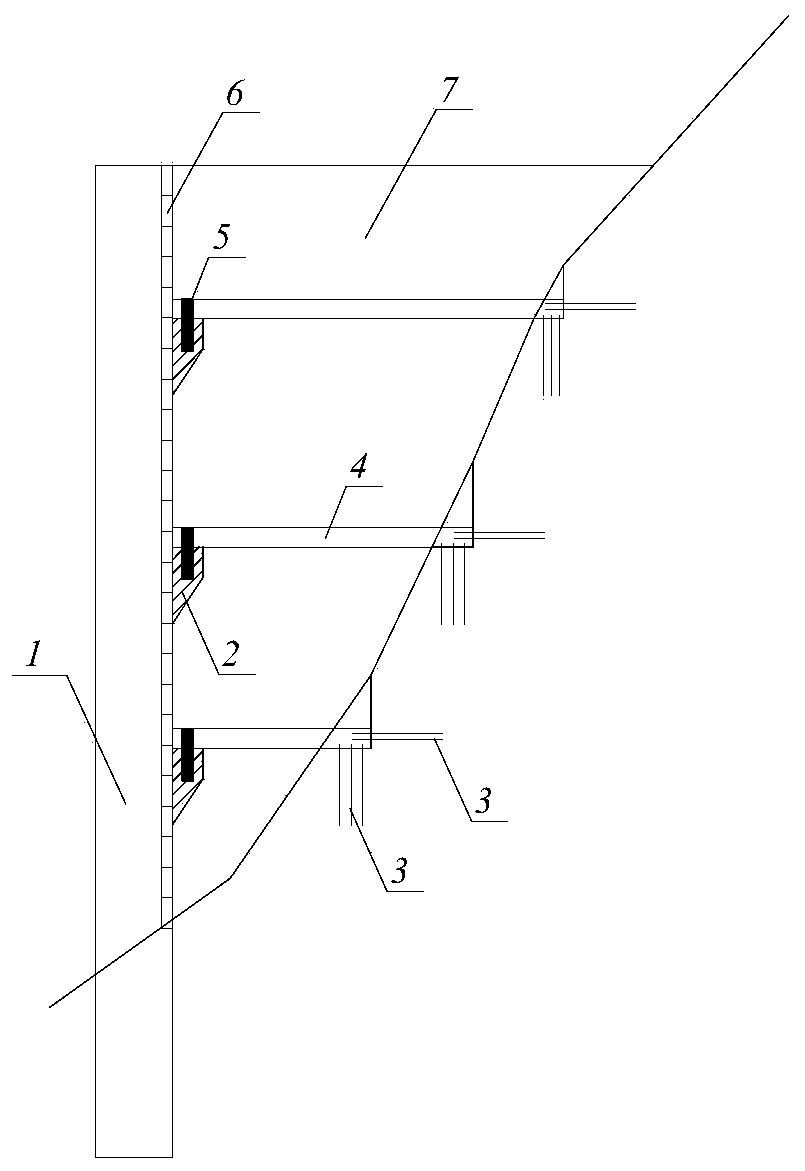 Rock steep slope high-cantilever slope closing reinforcing structure and construction method thereof