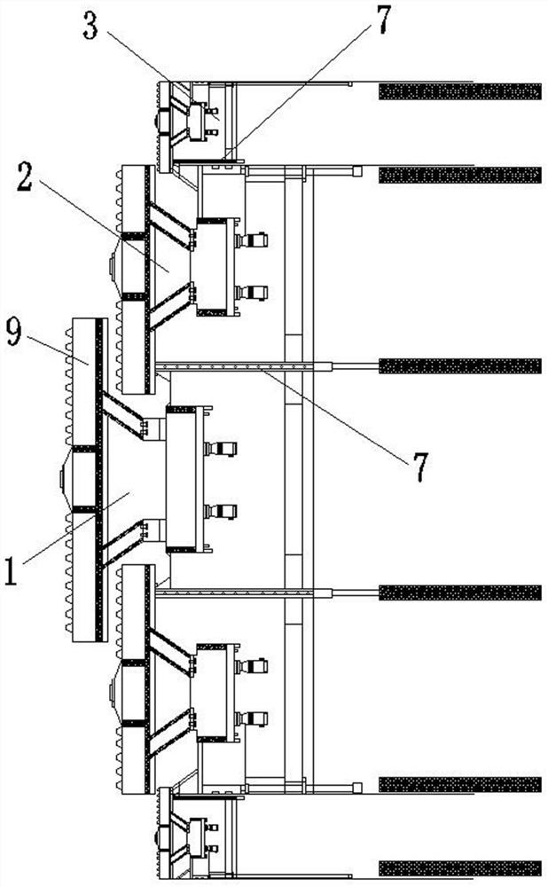 Device for constructing subway station by mechanical method and construction method thereof