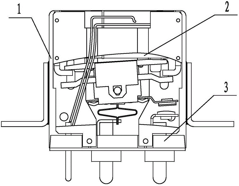 Magnetic latching relay with asymmetric magnetic circuit