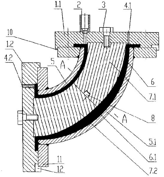 Channel elbow with wearable liner and lining method thereof