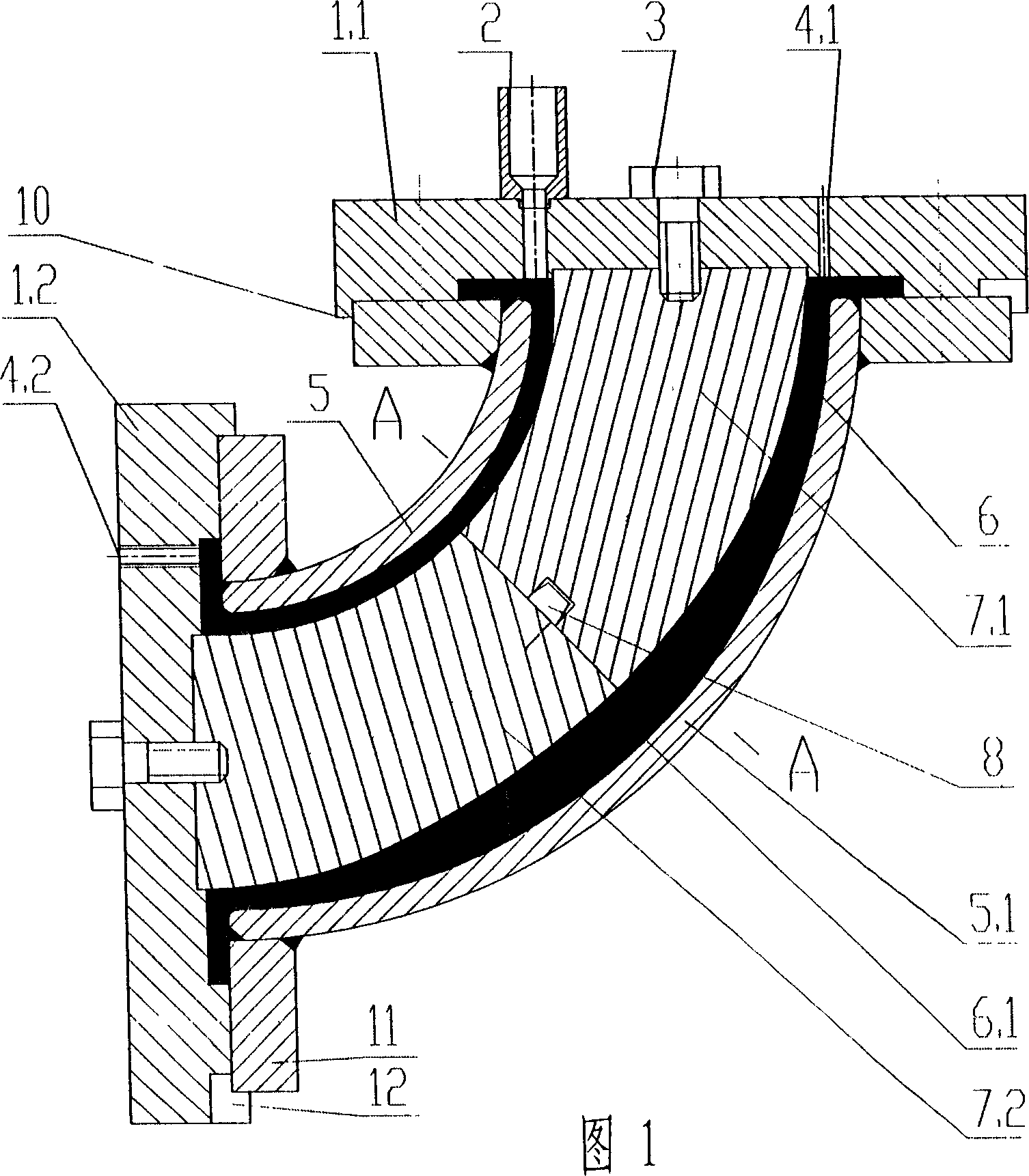 Channel elbow with wearable liner and lining method thereof