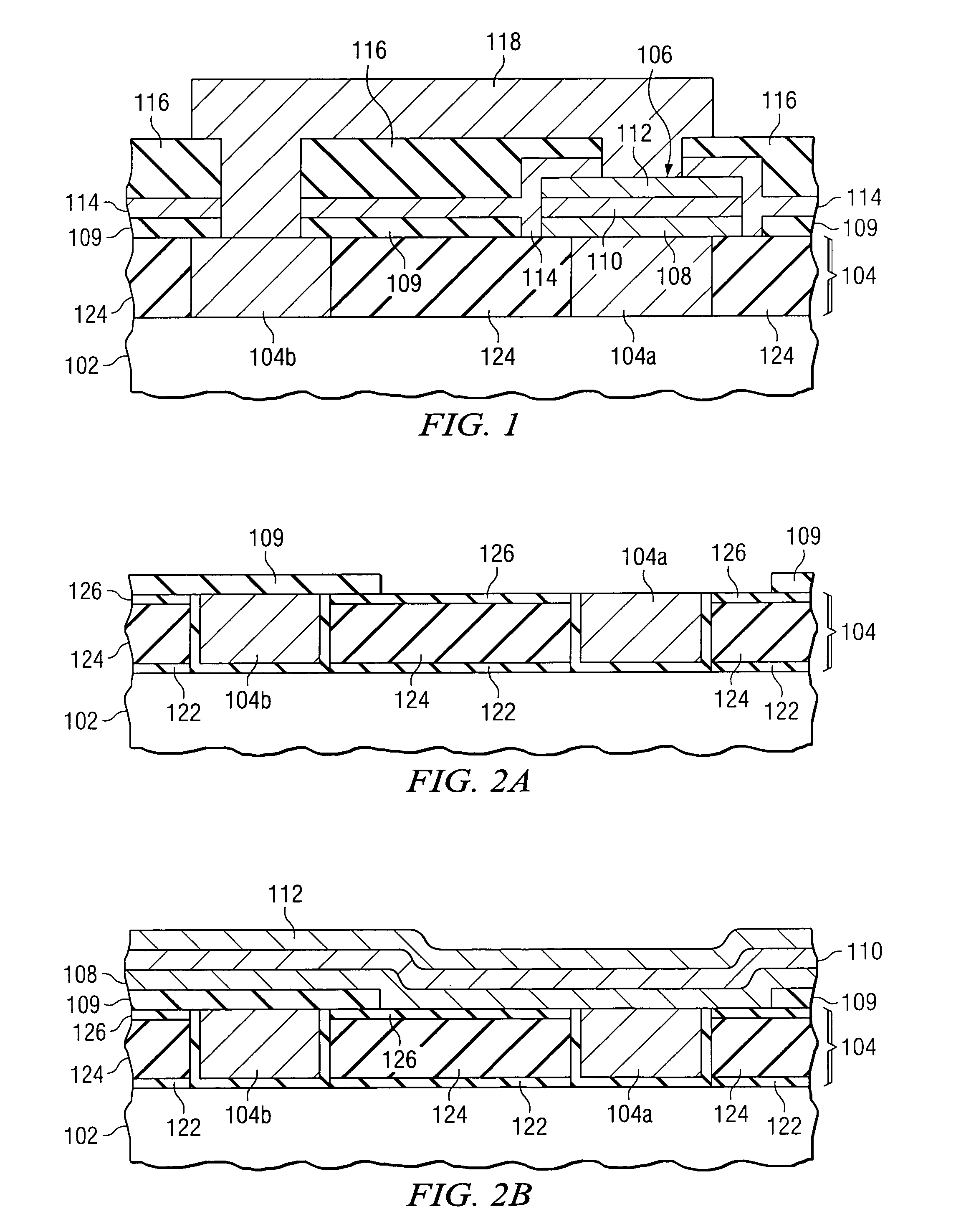 Capacitor integration at top-metal level with a protection layer for the copper surface