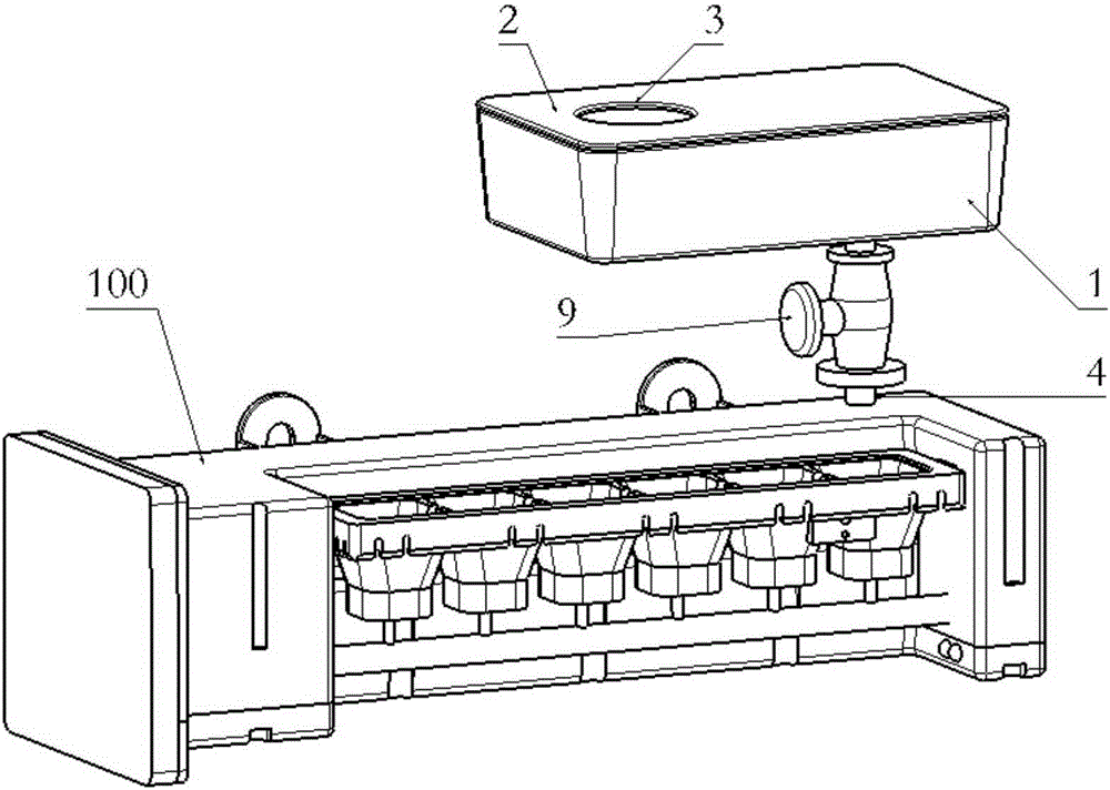 Bubble removing water tank with flow detecting function