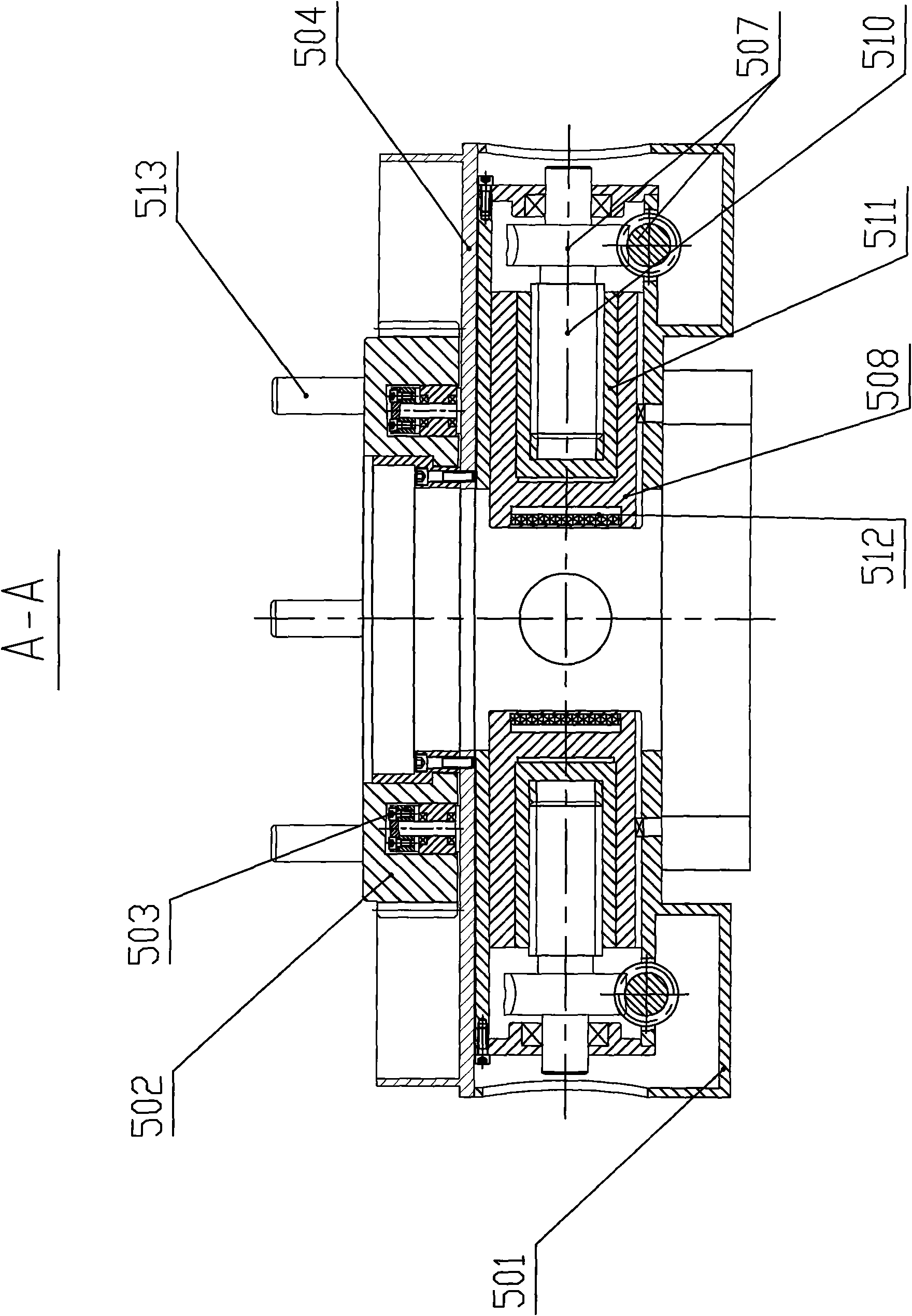 Screwing and buckling clamp for connecting and disassembling drill rod and sleeve pipe