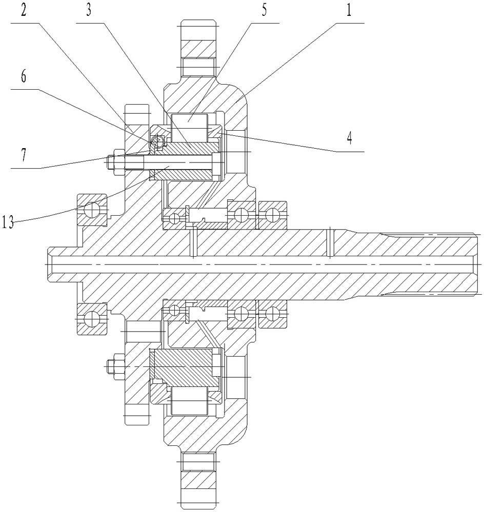 Roller retainer type overrun clutch for energy-saving and environmental-friendly loader