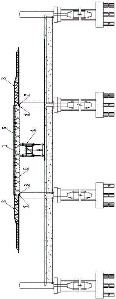Descending movable framework for highway box girder at highway and railway combined construction section and application method of descending movable framework