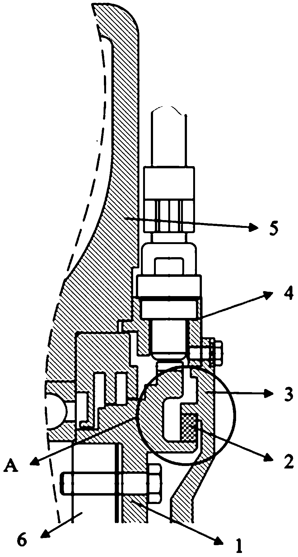 Shaft voltage grounding protection structure of traction motor