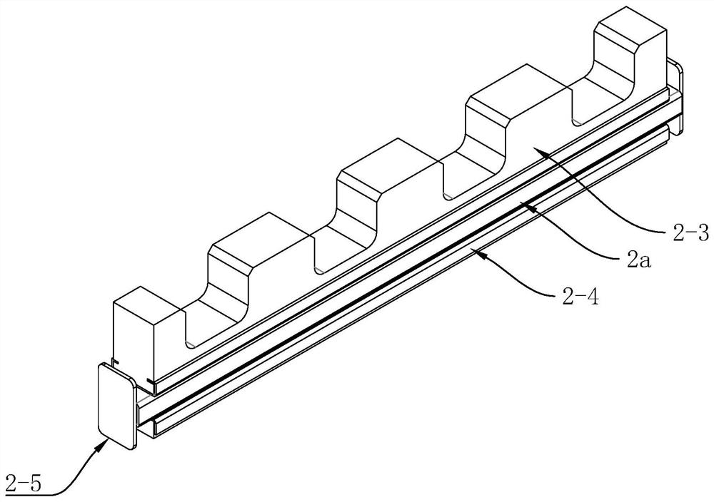 Multi-layer small-spacing container