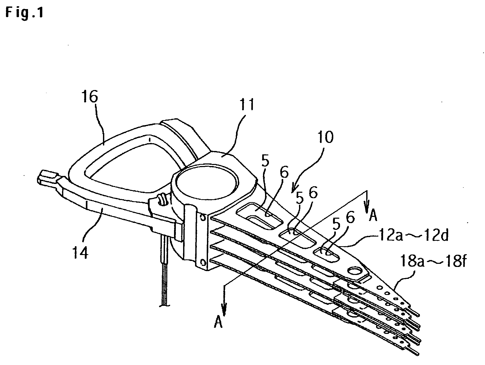 Rotating disk storage device with suppressed arm fluttering