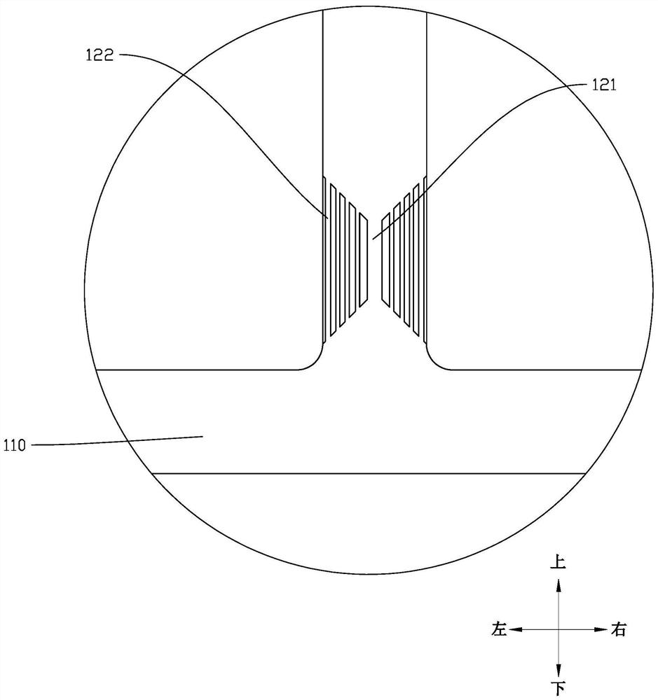 Micro-fluidic chip and method for printing single particles based on step-by-step pressurization