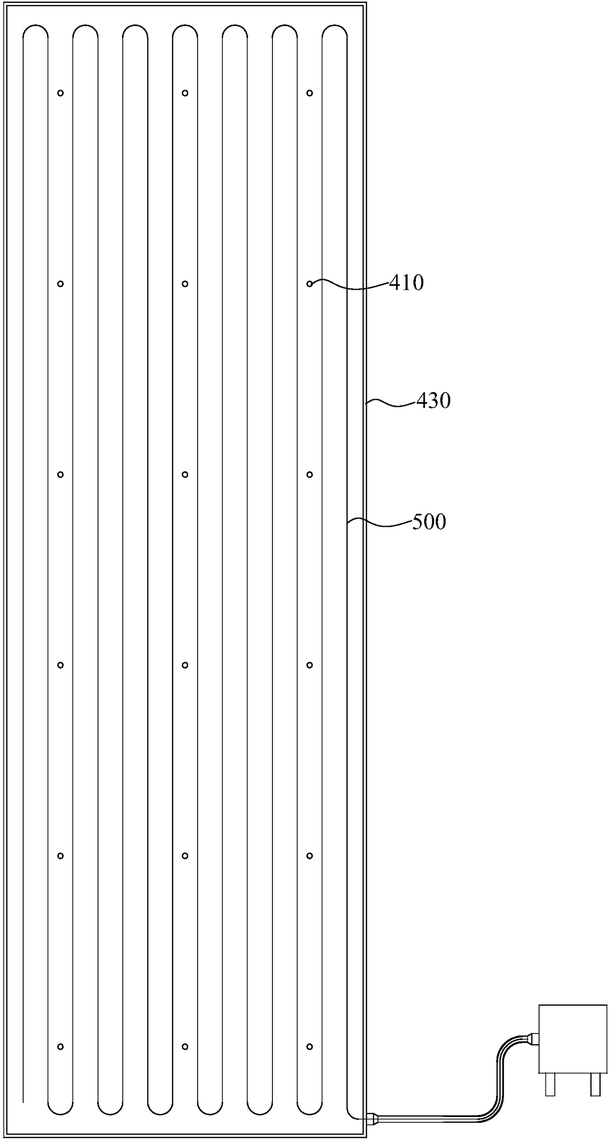 A heating device for ship escape passage and ship escape passage