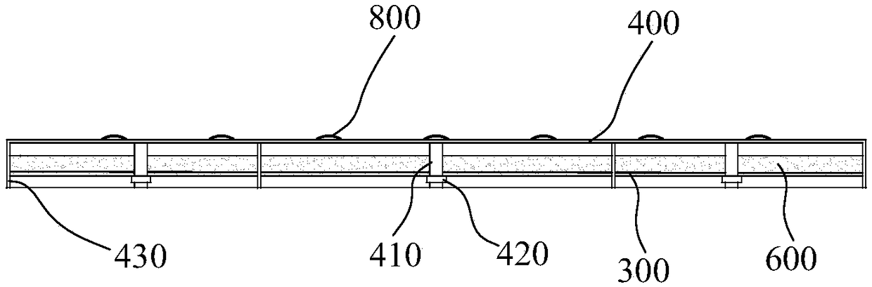 A heating device for ship escape passage and ship escape passage