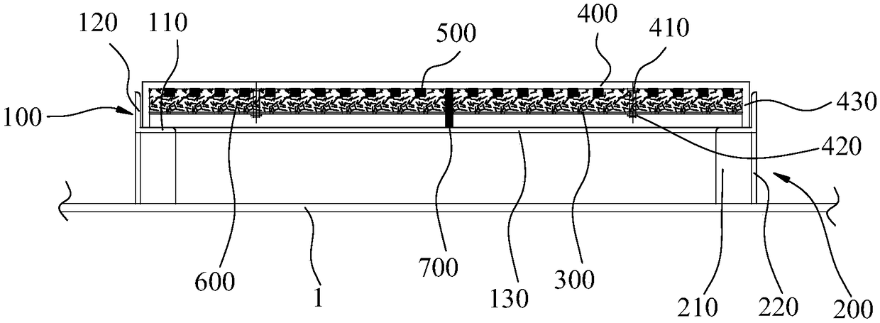 A heating device for ship escape passage and ship escape passage