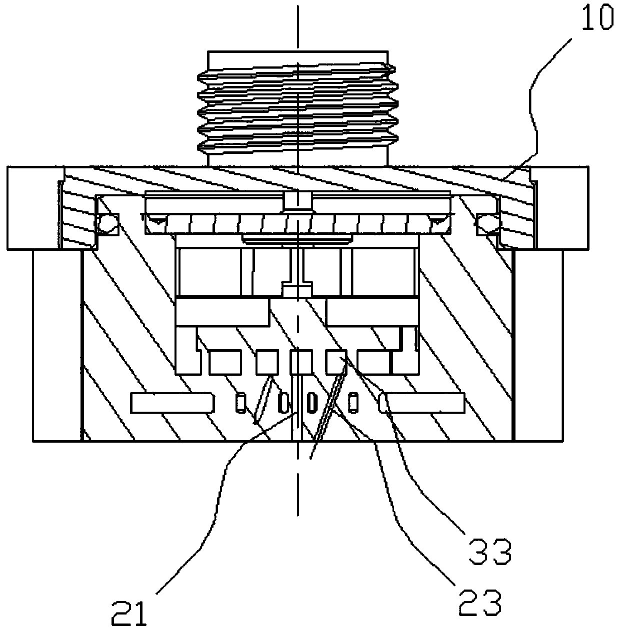 Effluent device with three-dimensional dynamical changing spray