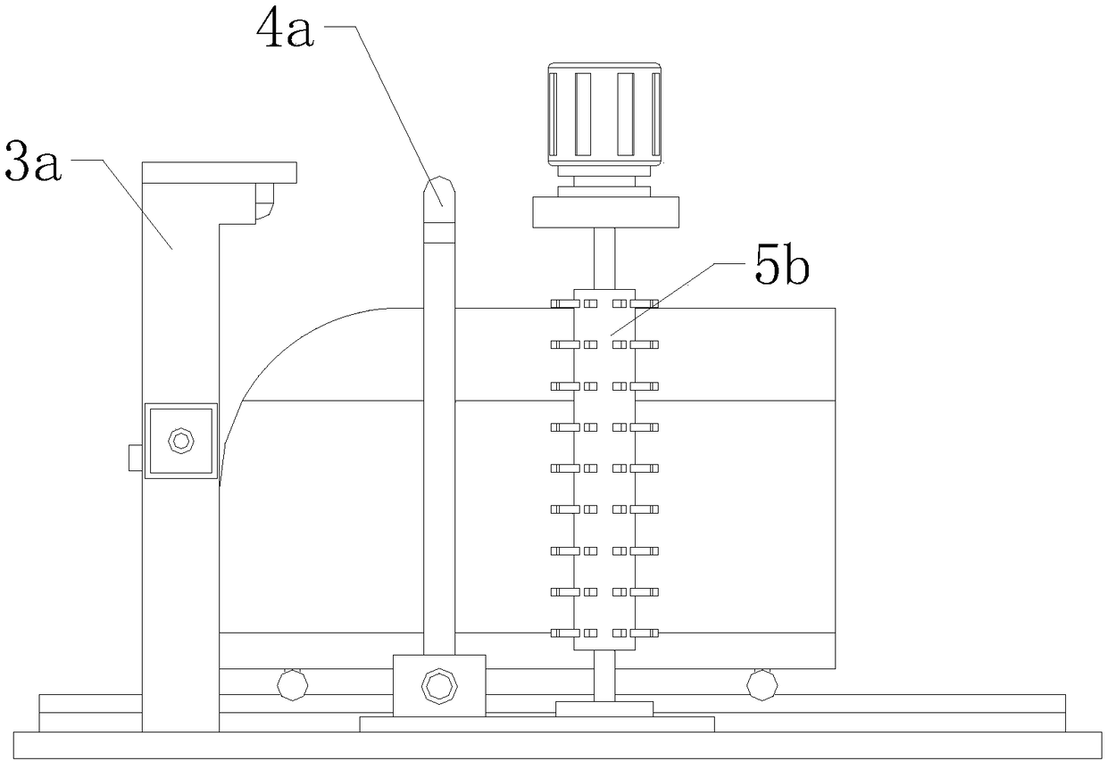 Automatic cleaning mechanism for rail vehicle