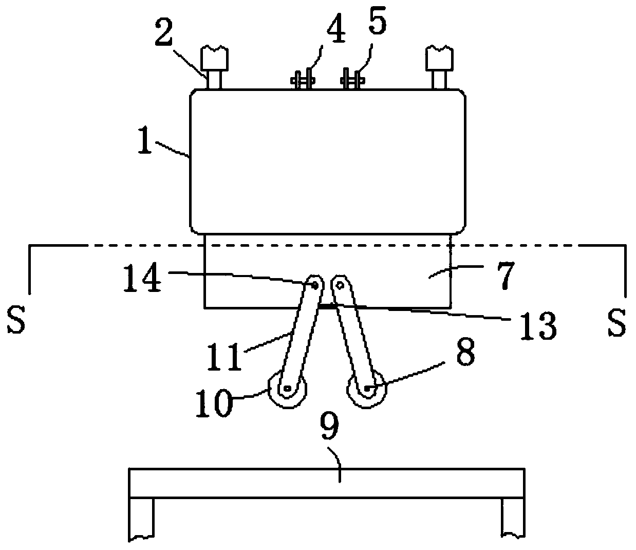 Survival suit fabric precise cutting device