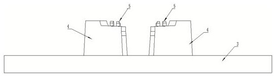 Quick die-filling device and method for sectioning type multi-layer partition plate