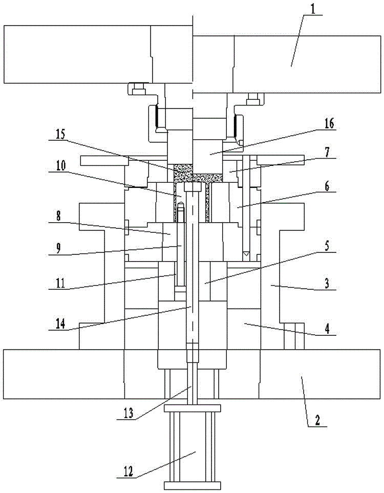 Material returning structure of blind flange forming die