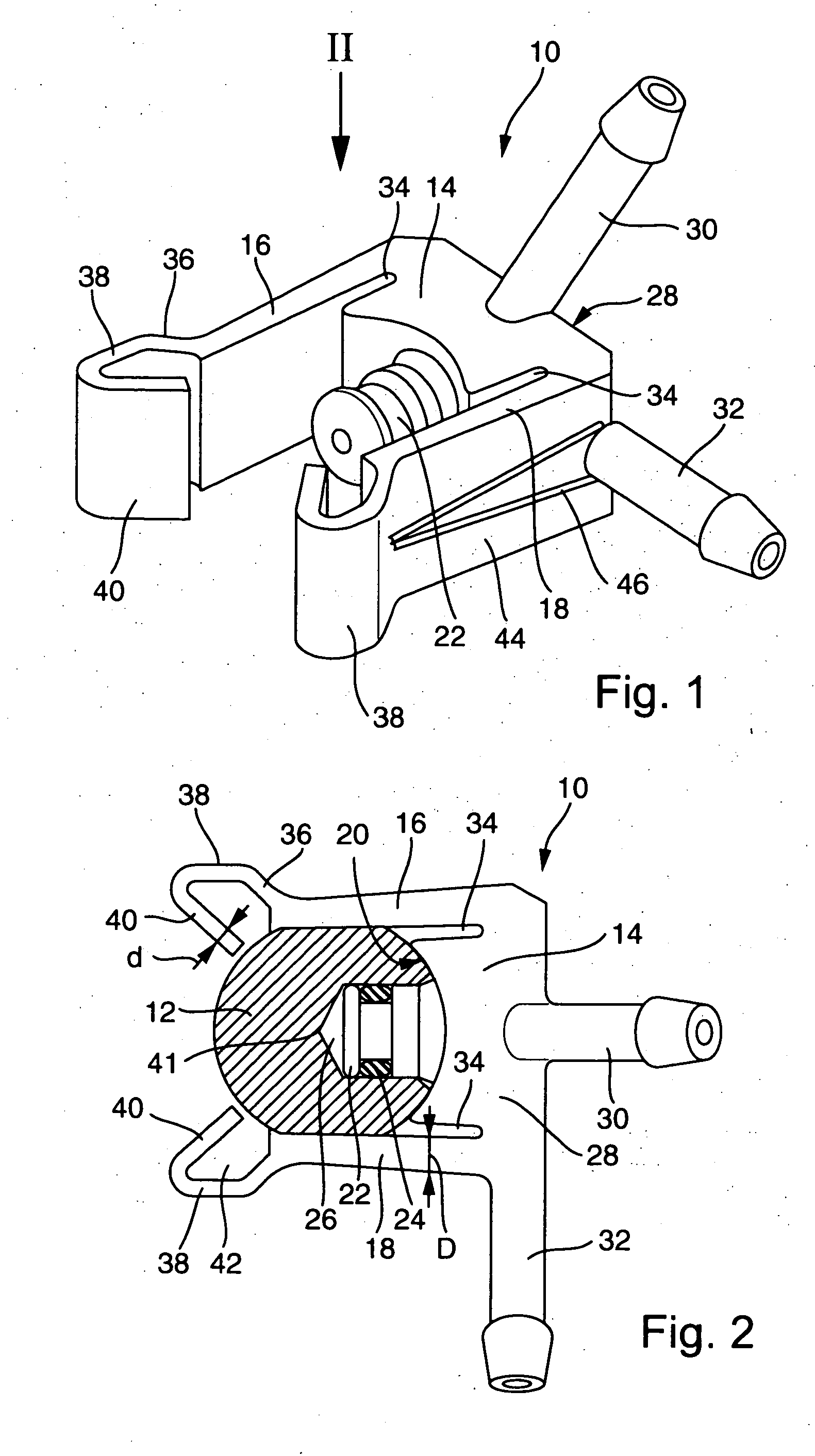 Device to attach a fuel return line to a fuel injector and device to suction fuel from a fuel injector