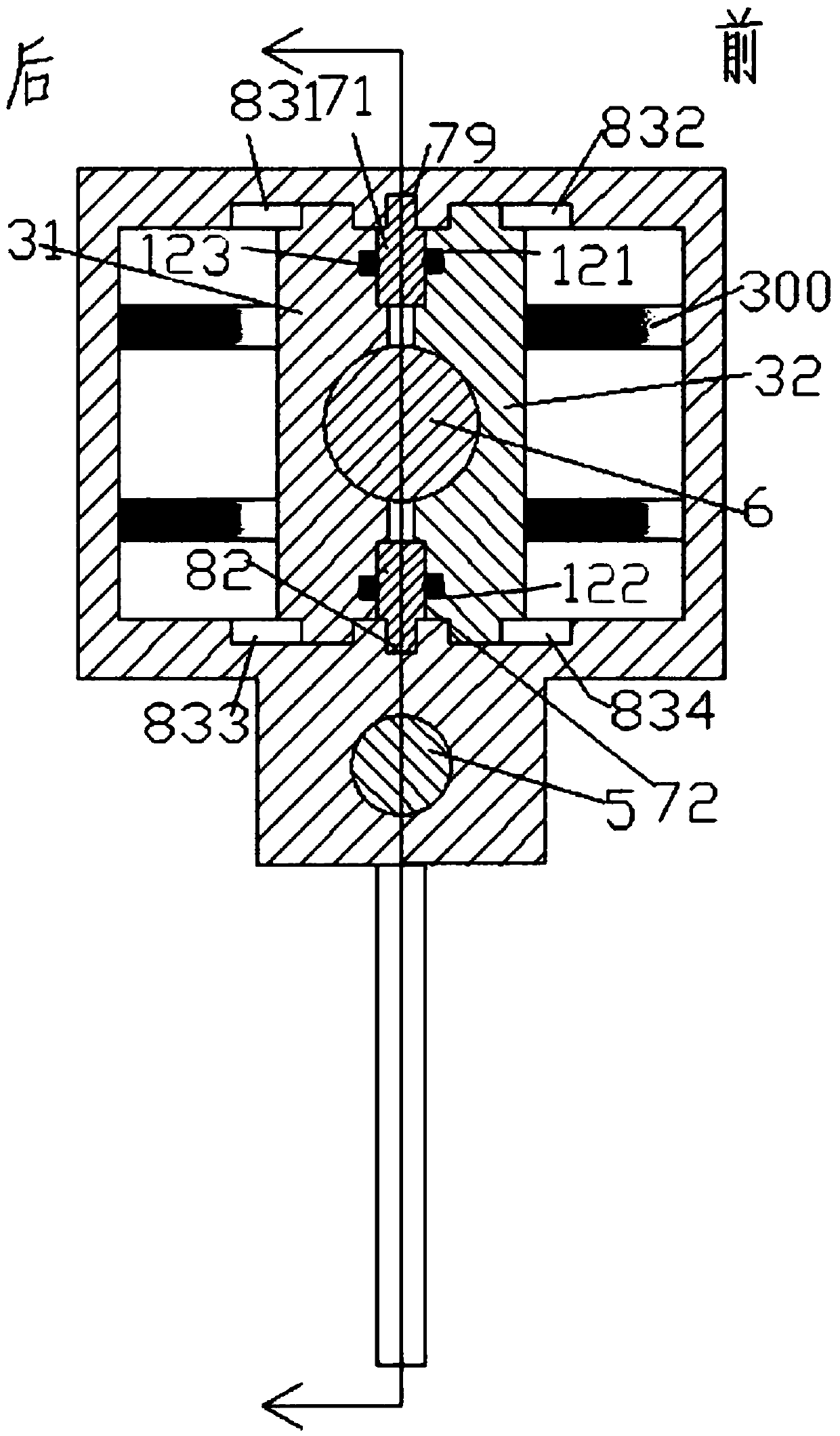 Welding gun travelling mechanism capable of radiating