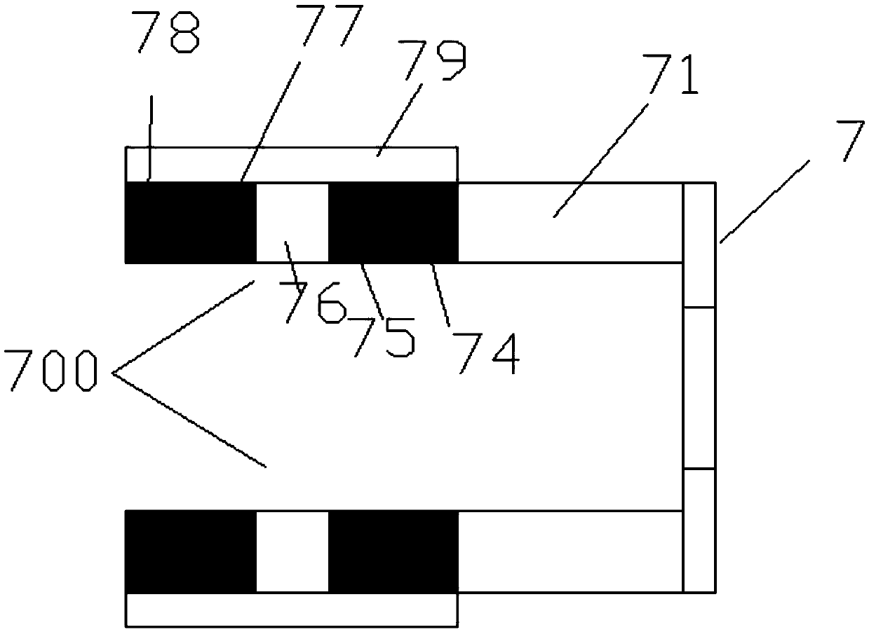 Welding gun travelling mechanism capable of radiating