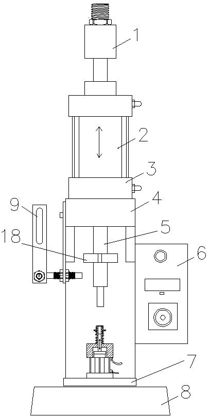Automatic fitting fixture of connector