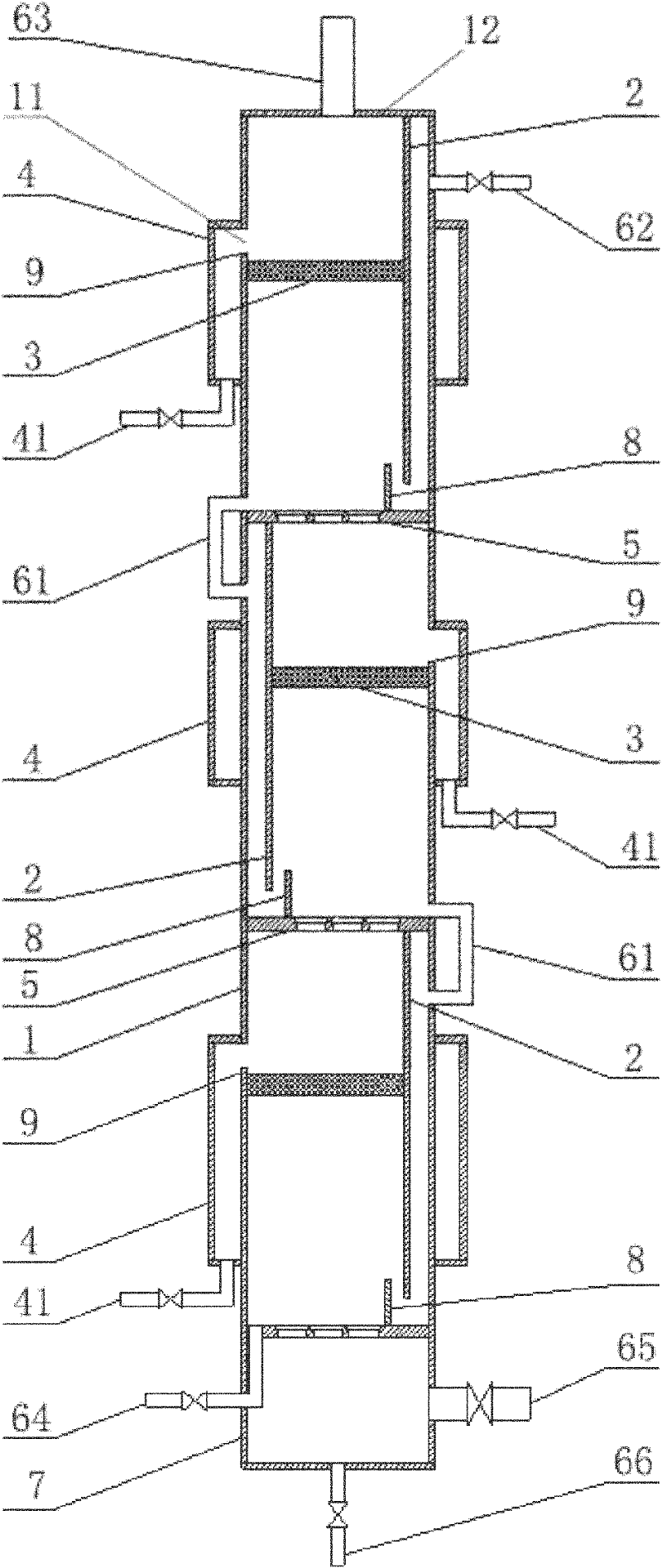 Multistage tower-type flotation device for treating oily sewage