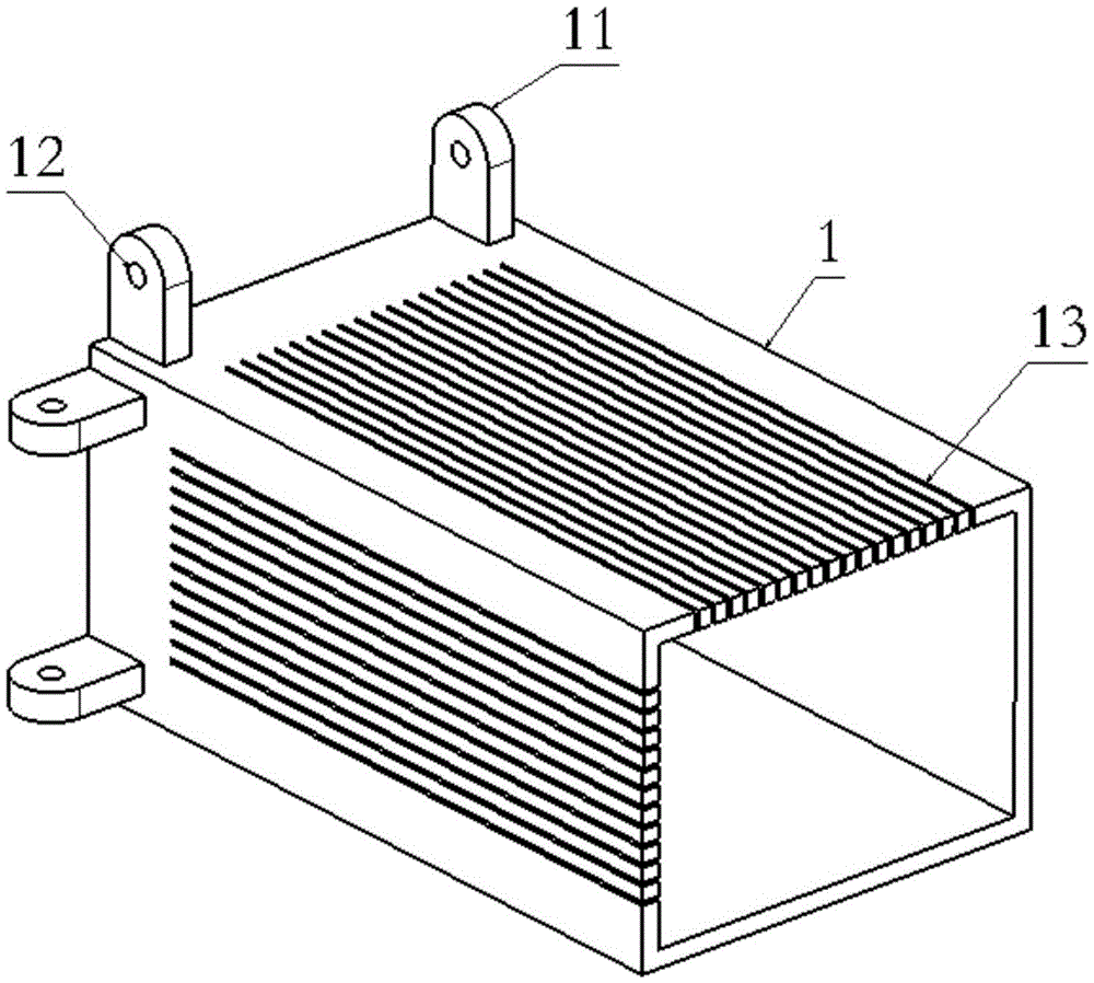 Shredding device for kitchen