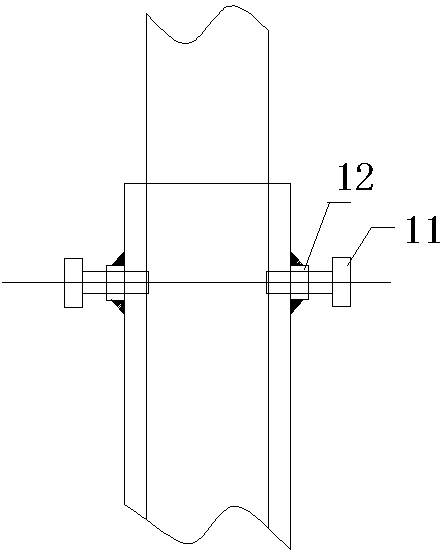 Lifting welding spattering falling preventing device