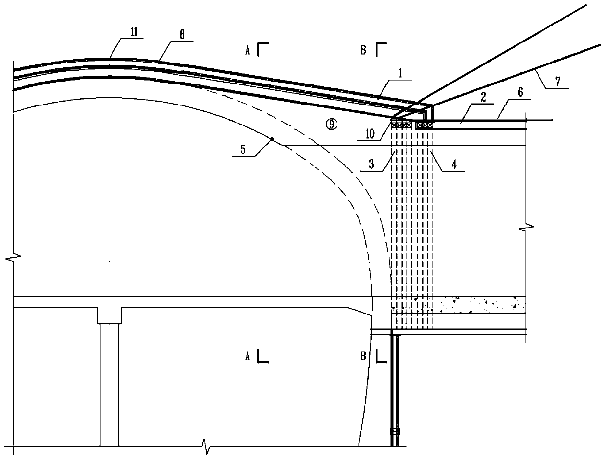 Interface primary support system for auxiliary transverse channel of mined metro station and construction method