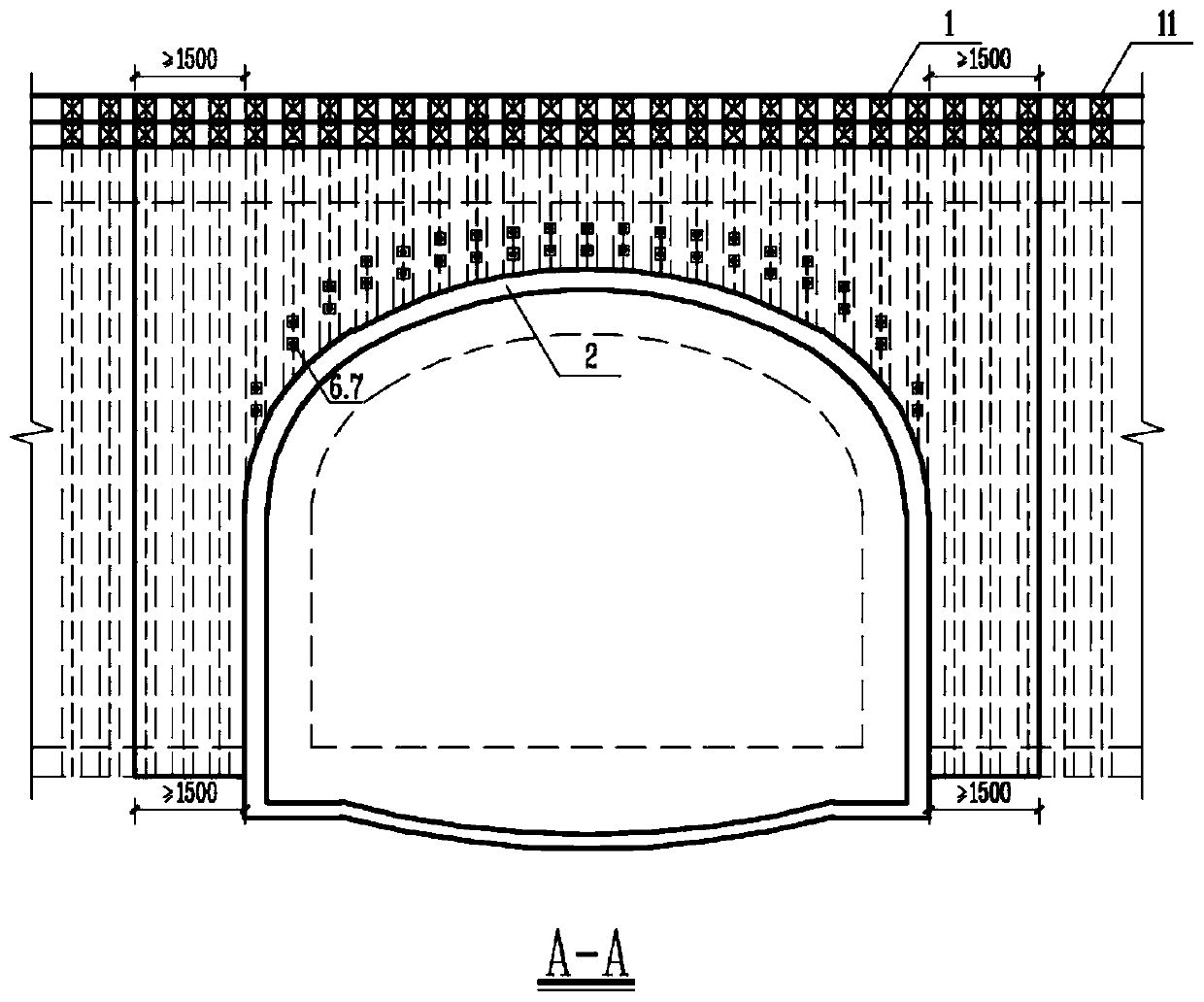 Interface primary support system for auxiliary transverse channel of mined metro station and construction method