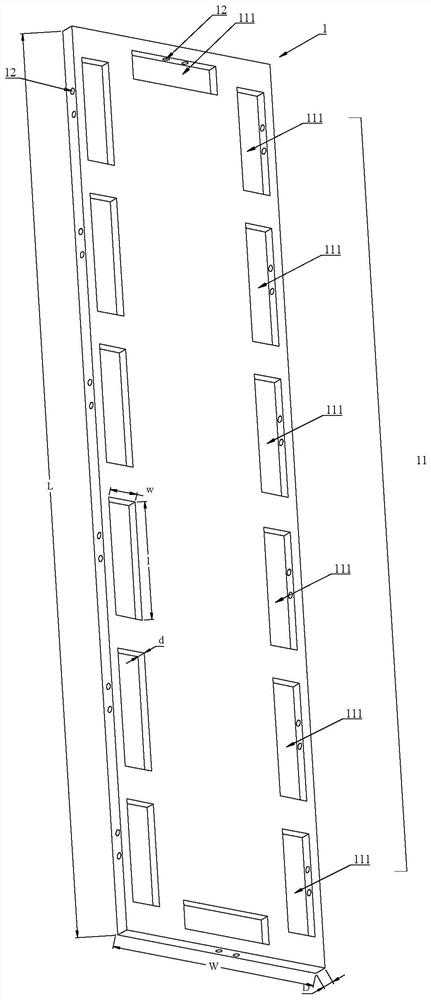Spliced wood formwork for building construction and preparation method thereof