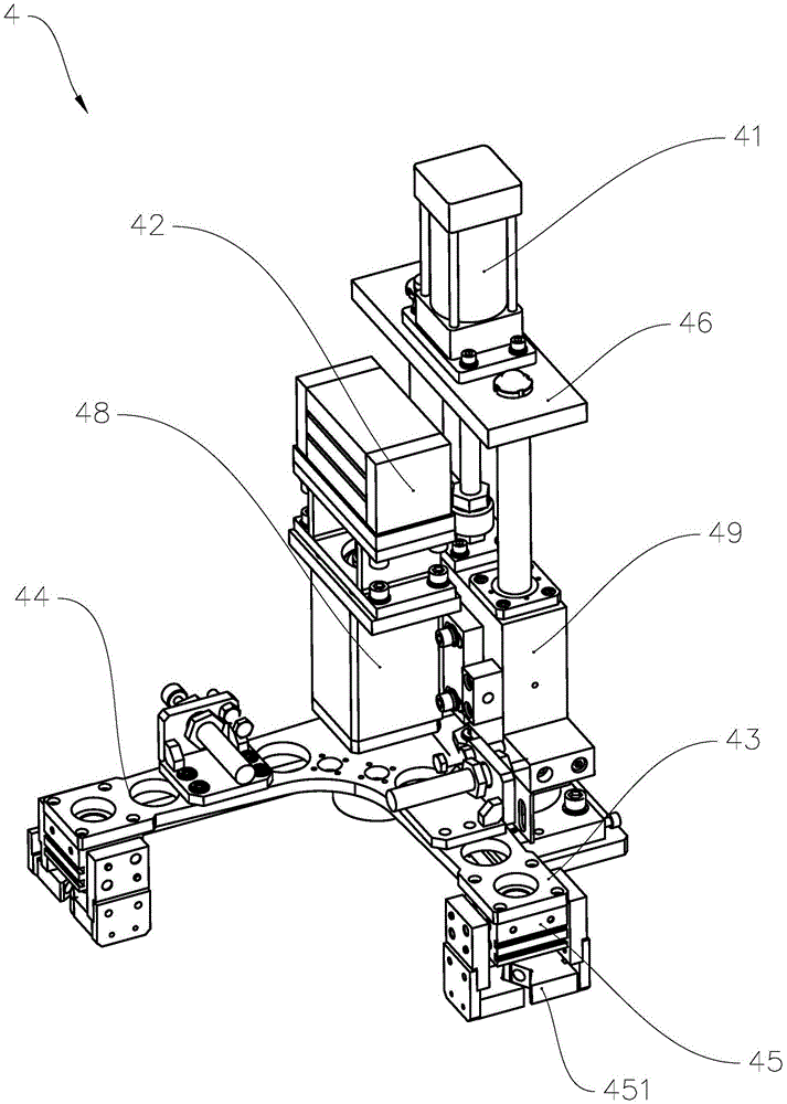 Precise multi-station automatic valve chamfering machine and machining method thereof