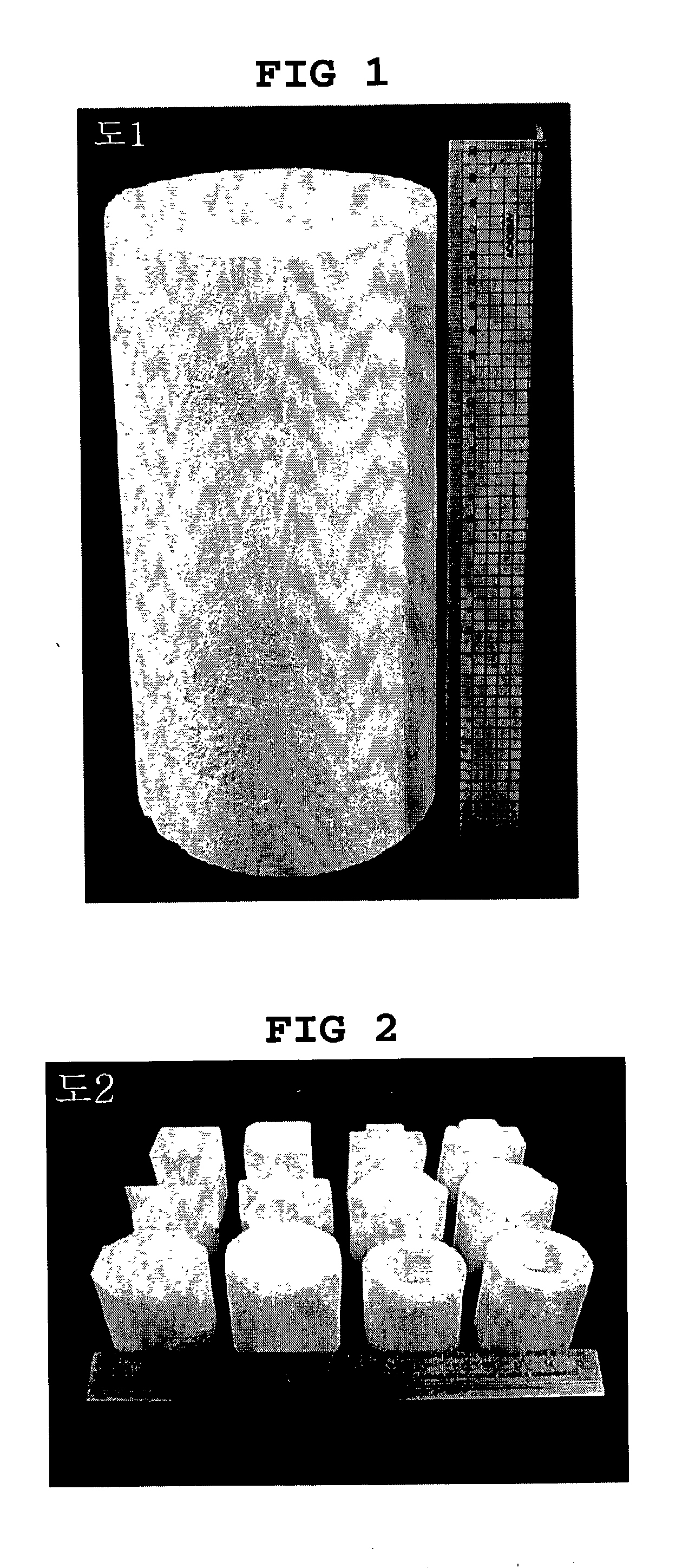 Macroporous foams comprising microporous zeolite or zeotype material and preparation thereof by using polymeric templates having sponge structure