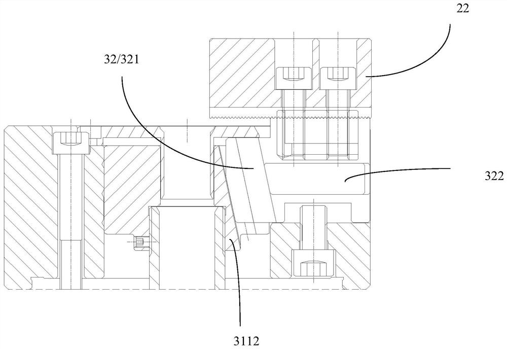 Transmission shell tensioning device