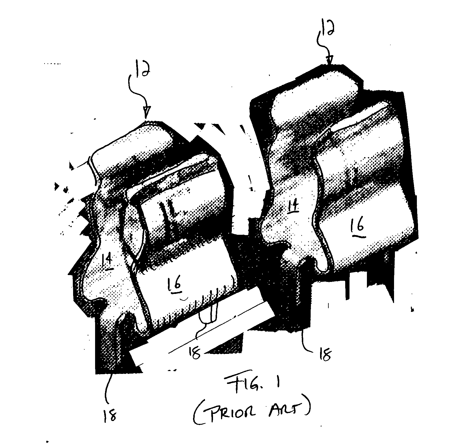 Thermally decoupling fuse holder and assembly