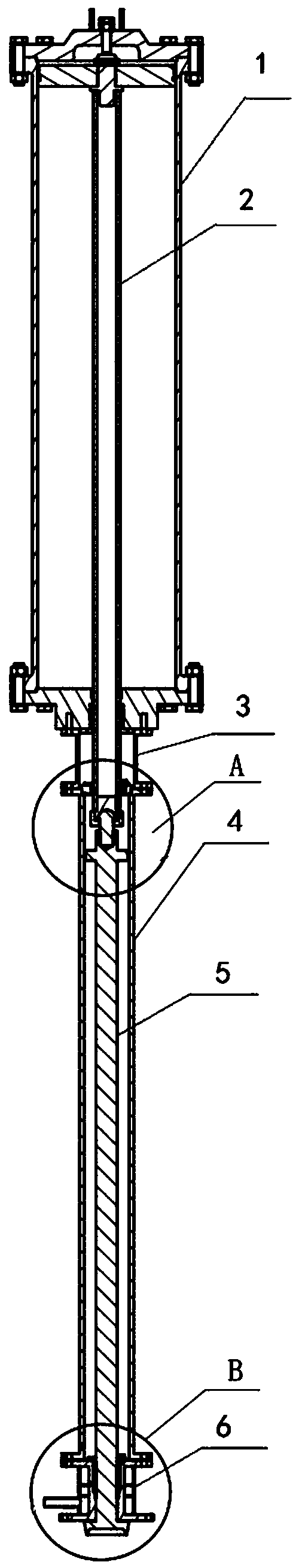 A high-temperature dredging device for sponge titanium distillation