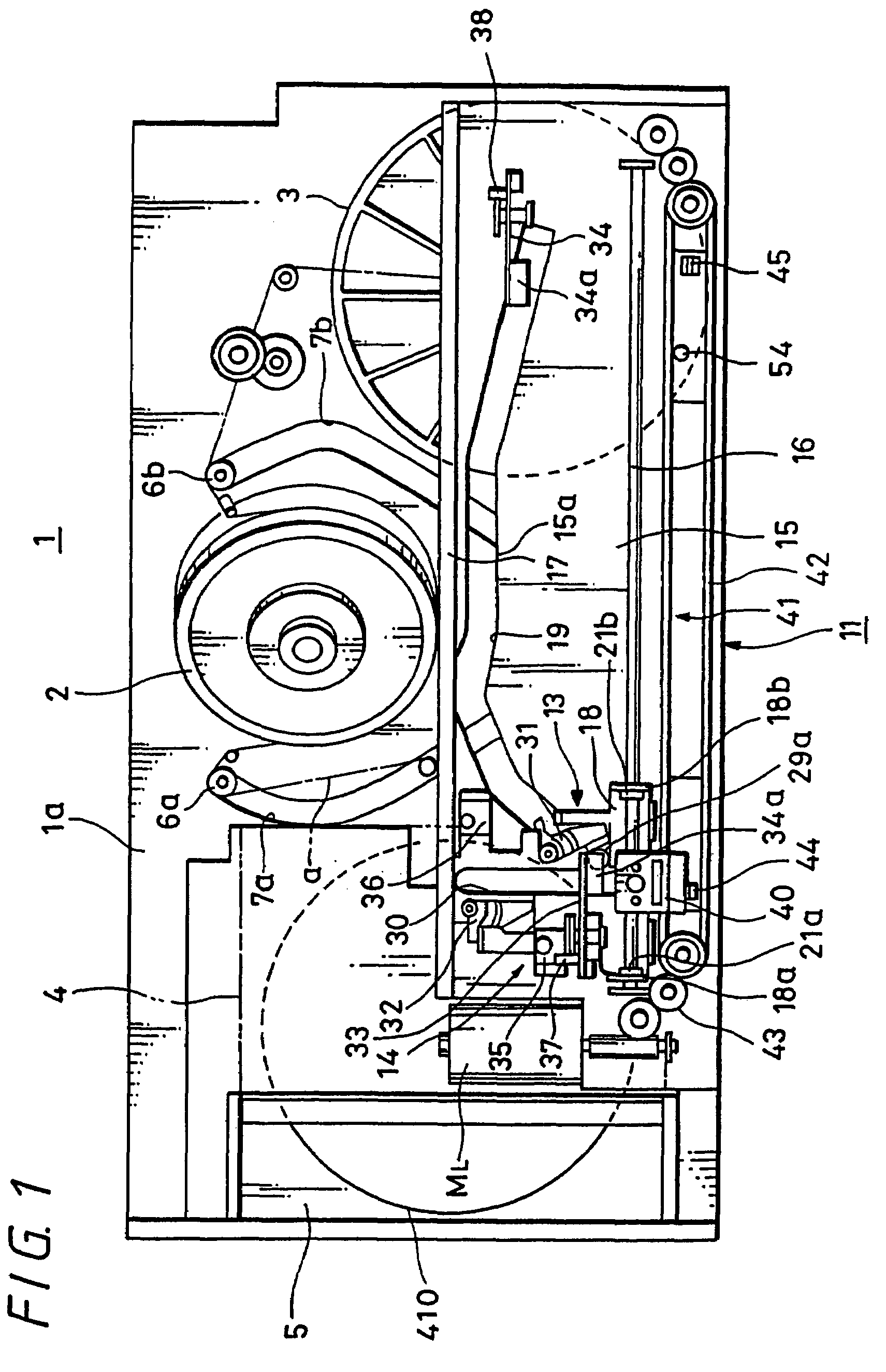 Tape drive apparatus, tape extraction apparatus and tape cassette