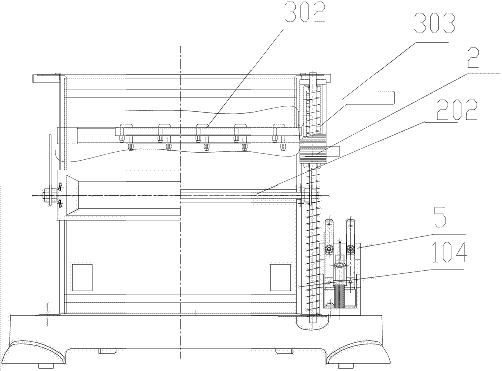 Mica sheet moving device for toaster and toaster thereof