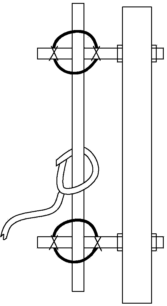 Hanger of anti-falling rope and tower with anti-falling device