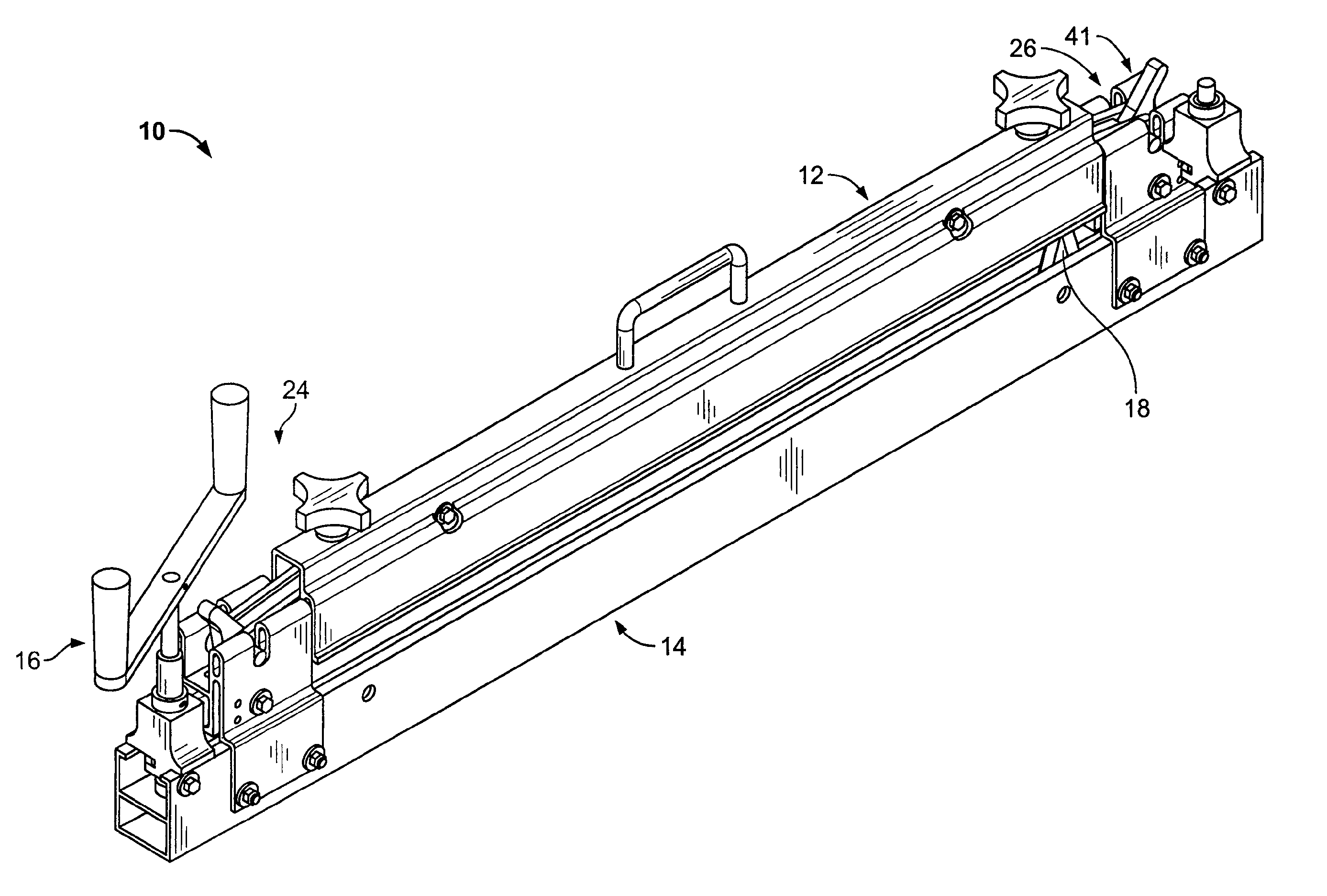 Clamping and cutting apparatus for conveyor belts
