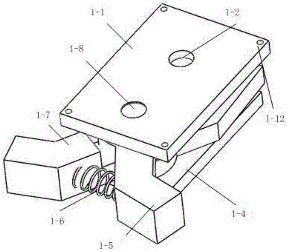 Device for quickly installing and disassembling guardrail based on rotating shaft