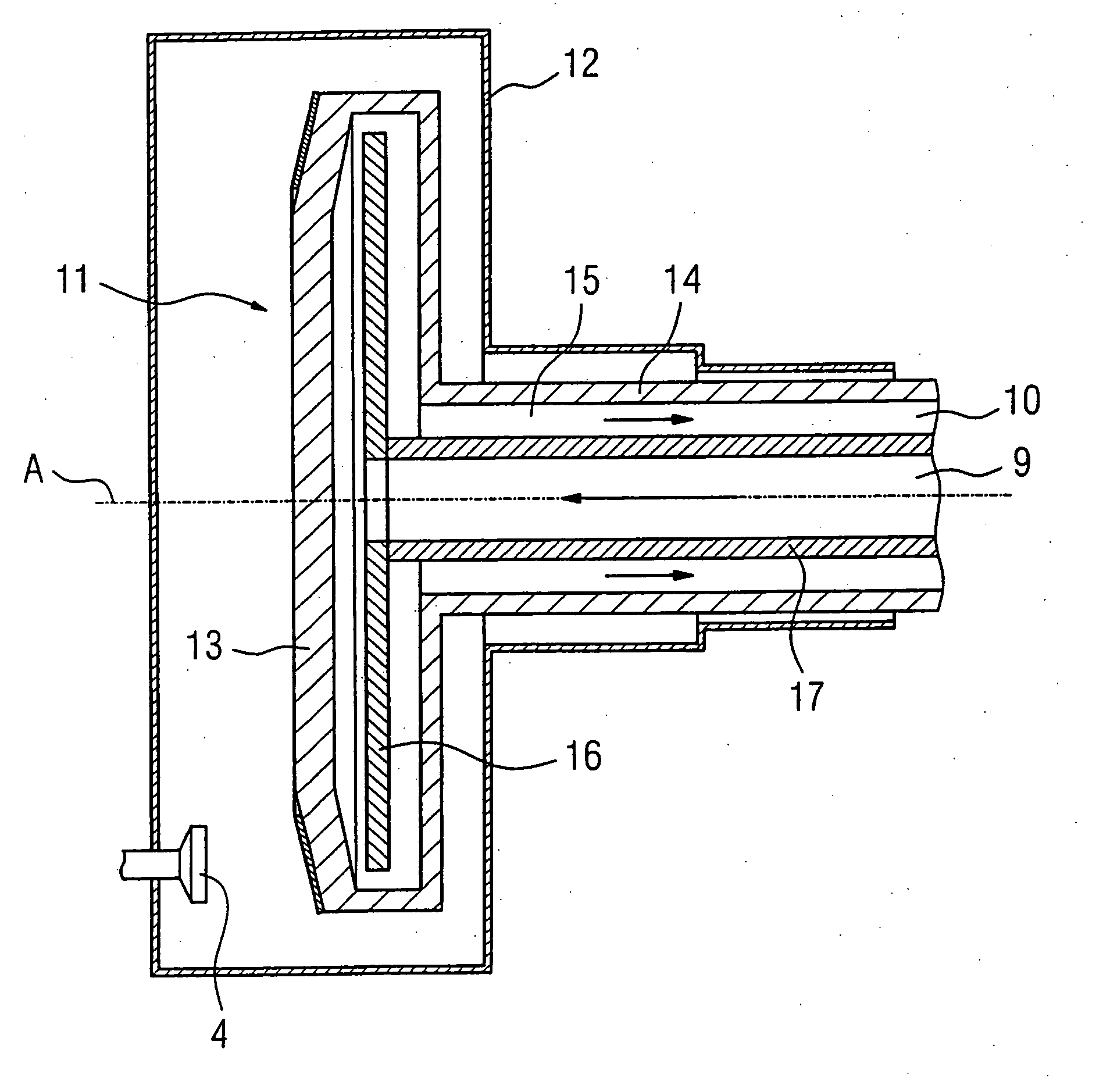 X-ray apparatus with a cooling device through which cooling fluid flows