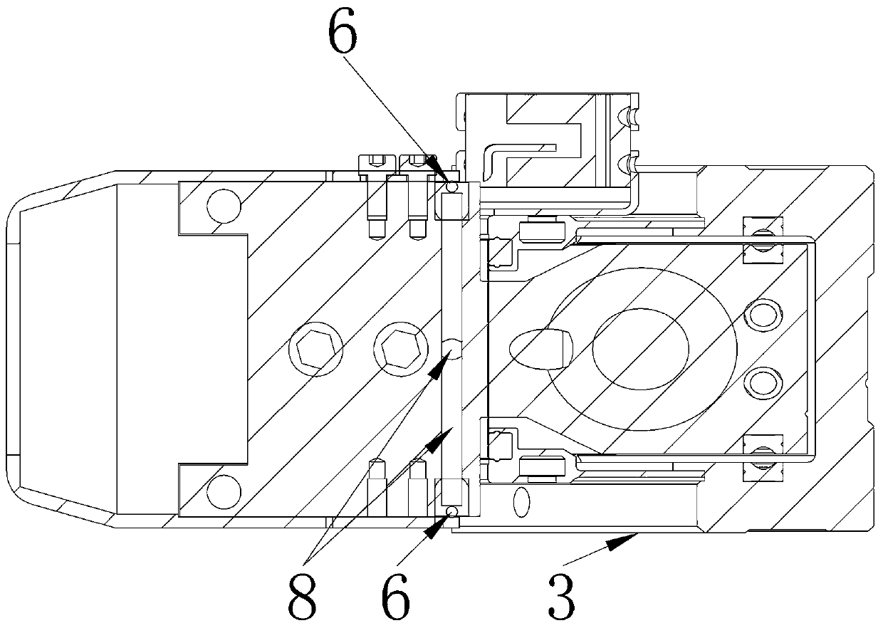 Lead screw sliding rail with lubricating oil path