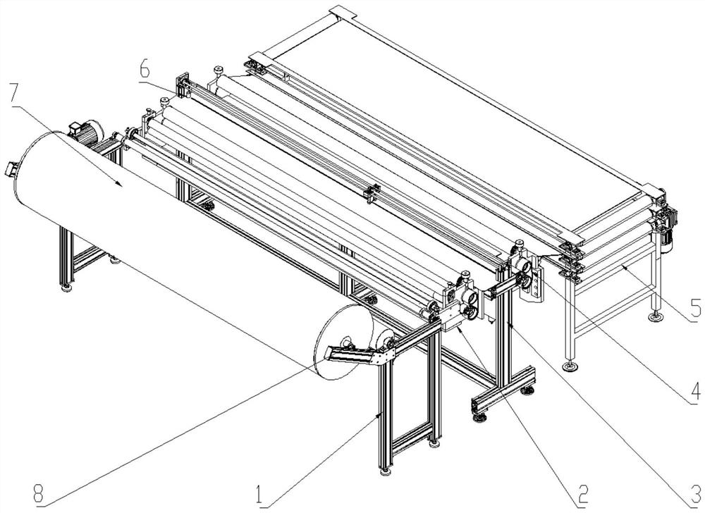 Intelligent cloth cutting and conveying device