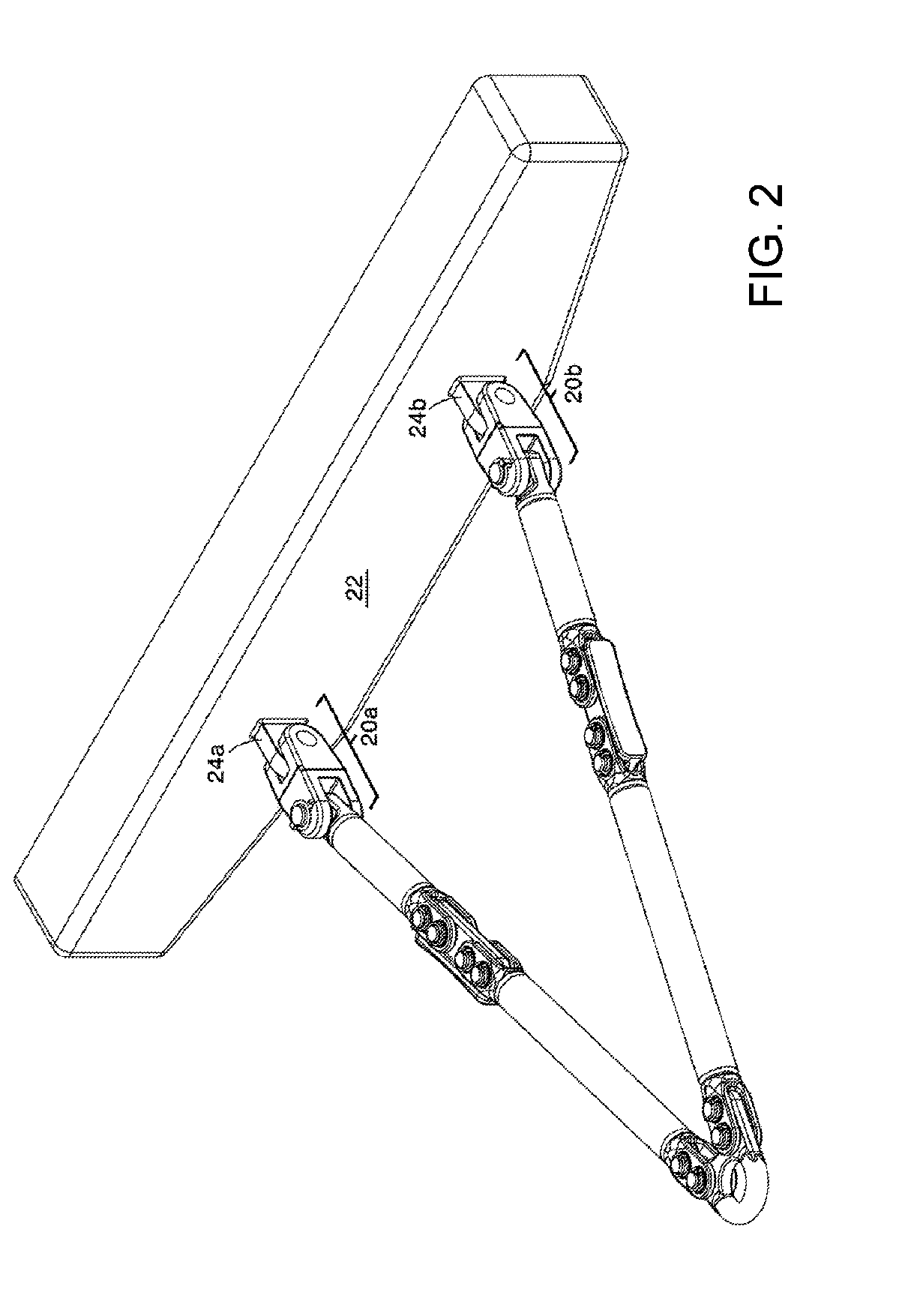 Towing assembly with automatic articulating mechanism