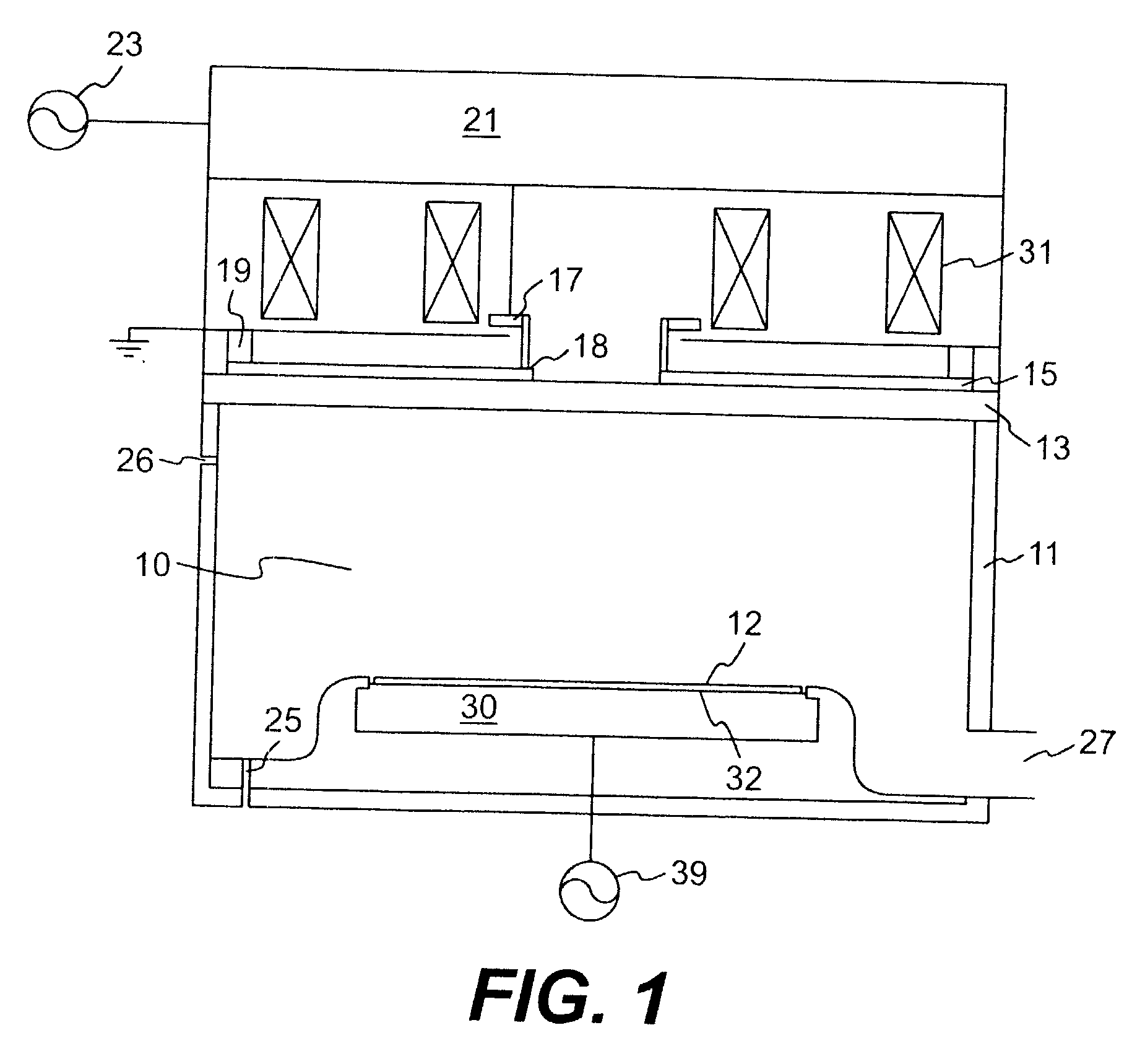 Plasma reactor with high selectivity and reduced damage