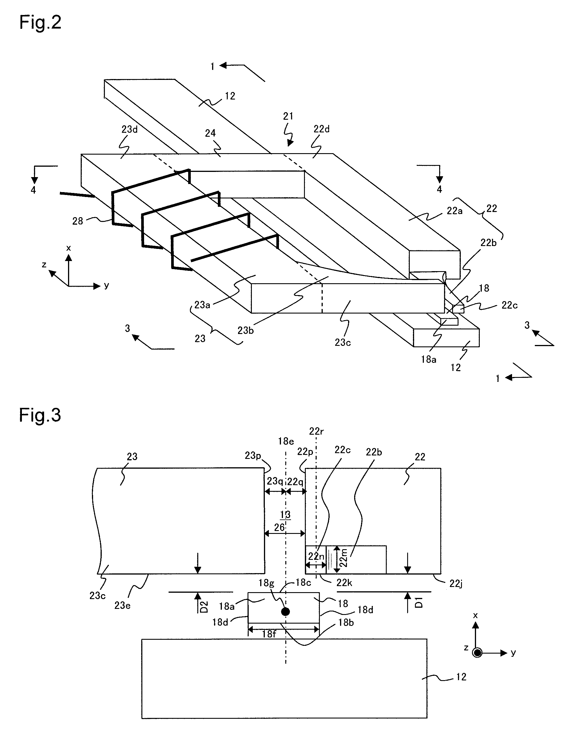 Thermally assisted magnetic recording head with magnetic circuit parallel to substrate